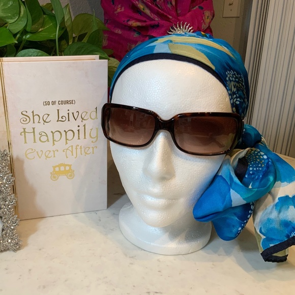 Sunglasses - Picture 1 of 4